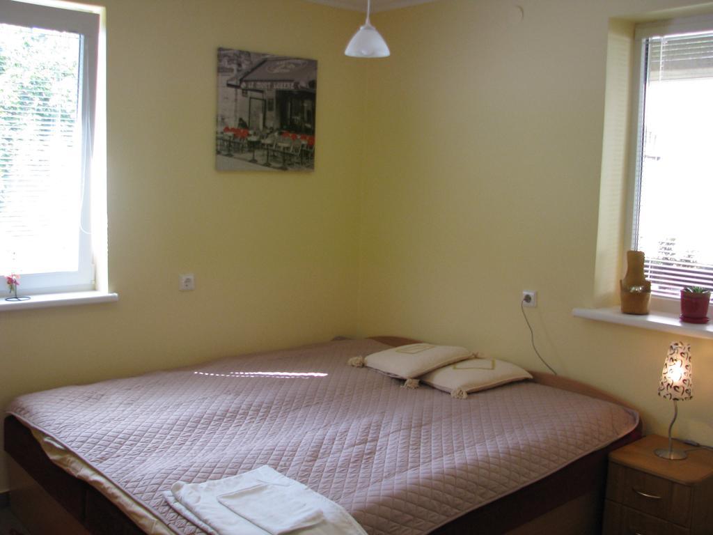 Poilsis Pas Virginija Appartement Palanga Buitenkant foto